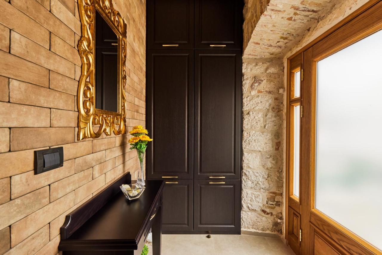 Apartment Lav In The City Centre Kotor Exterior photo